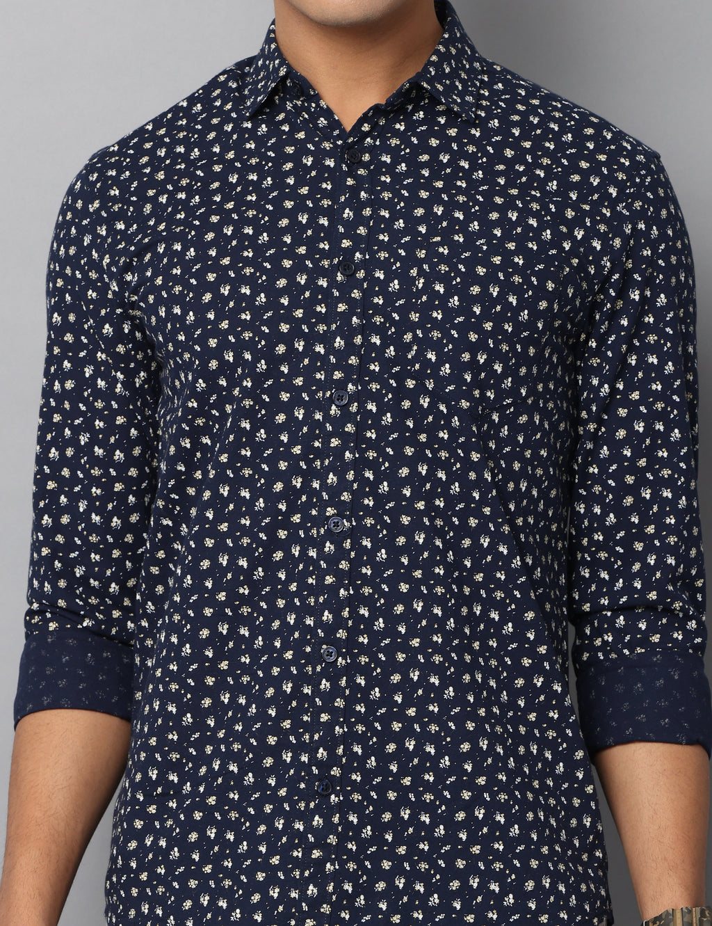 Men's Slim Fit Full Sleeve Casual Shirt