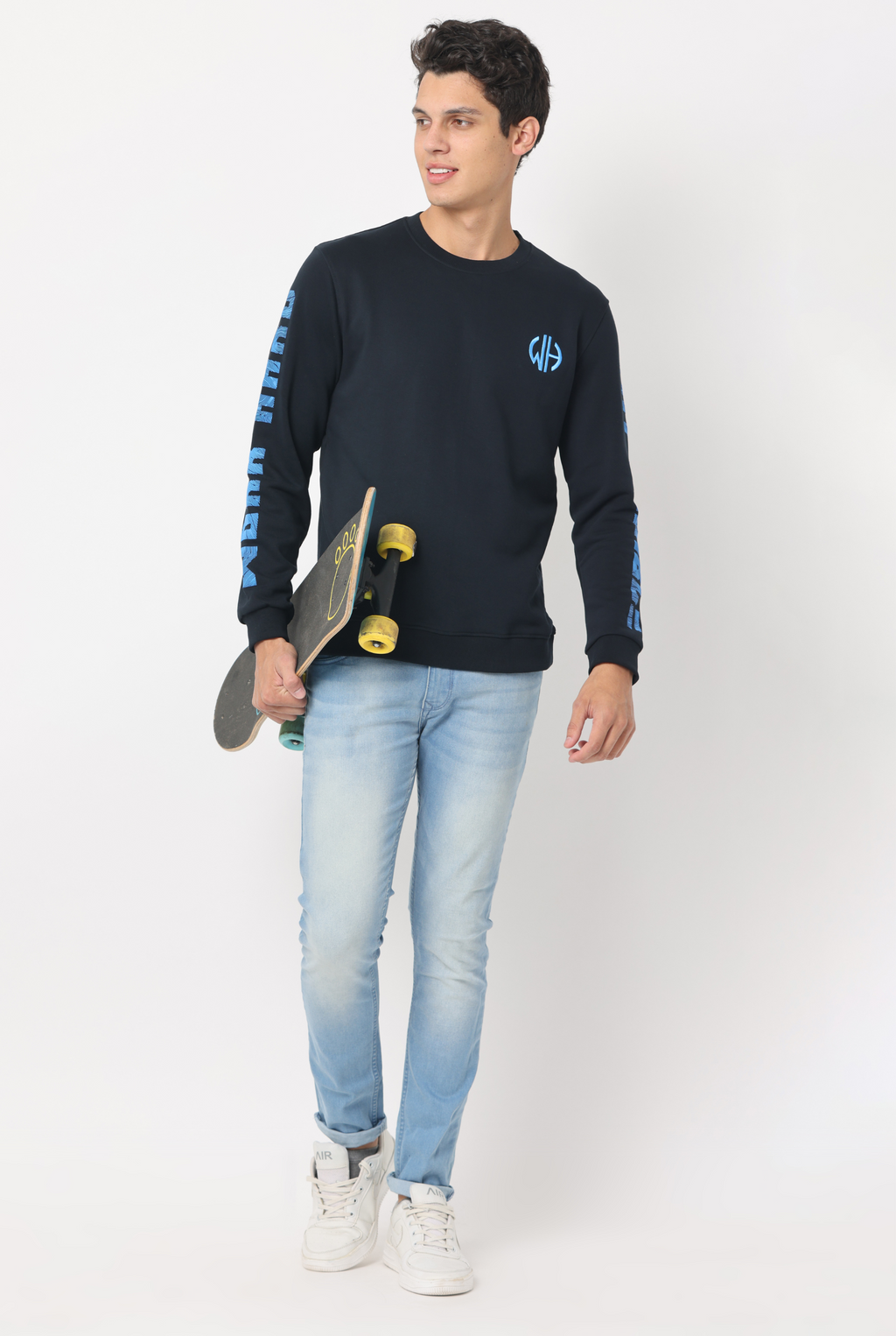 Men's Slim Fit Crew Neck Long Sleeve Sweat Shirt, Black