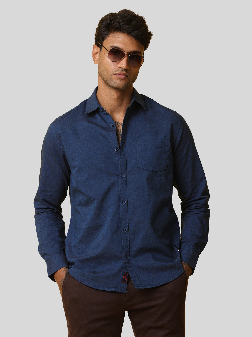 Men's Navy Blue Slim Fit Solid Full Sleeve Casual Shirt