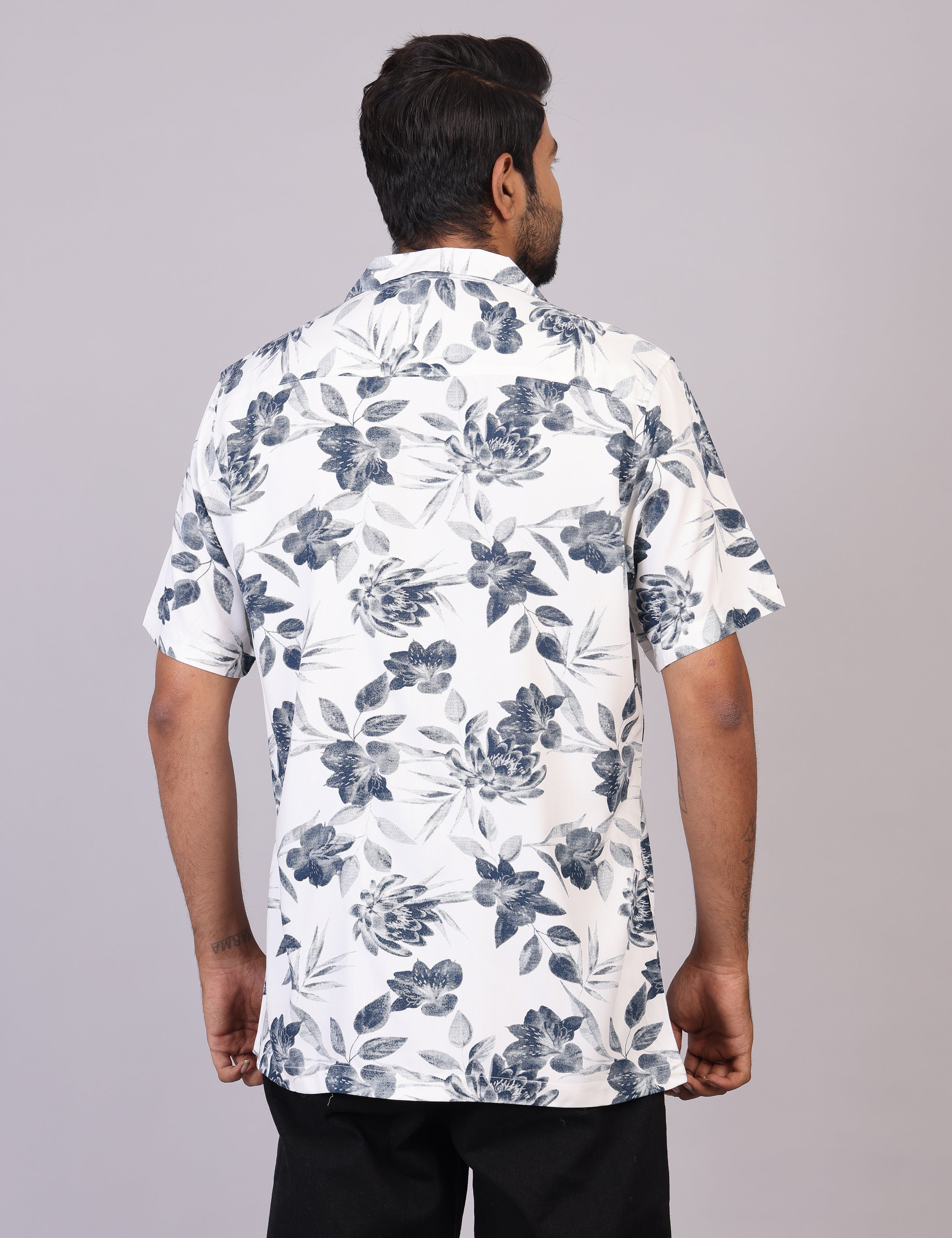Men’s White Printed Half Sleeve Shirt – Regular Fit