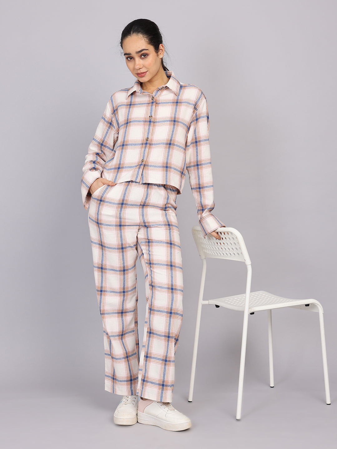 Women’s Off-White Checked Woven Pant