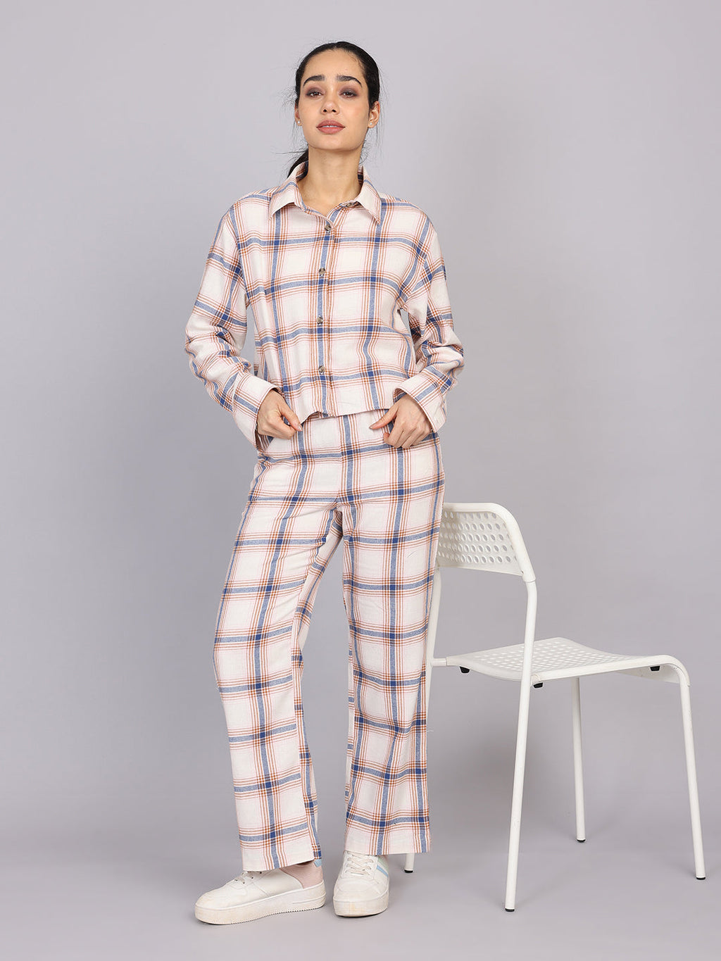 Women’s Off-White Checked Woven Pant