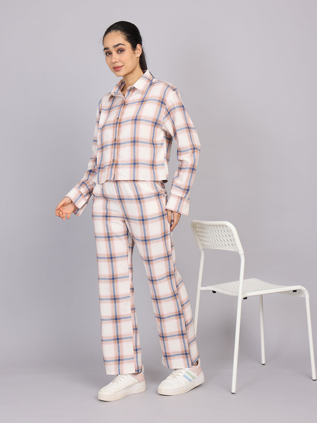 Women’s Off-White Checked Woven Pant
