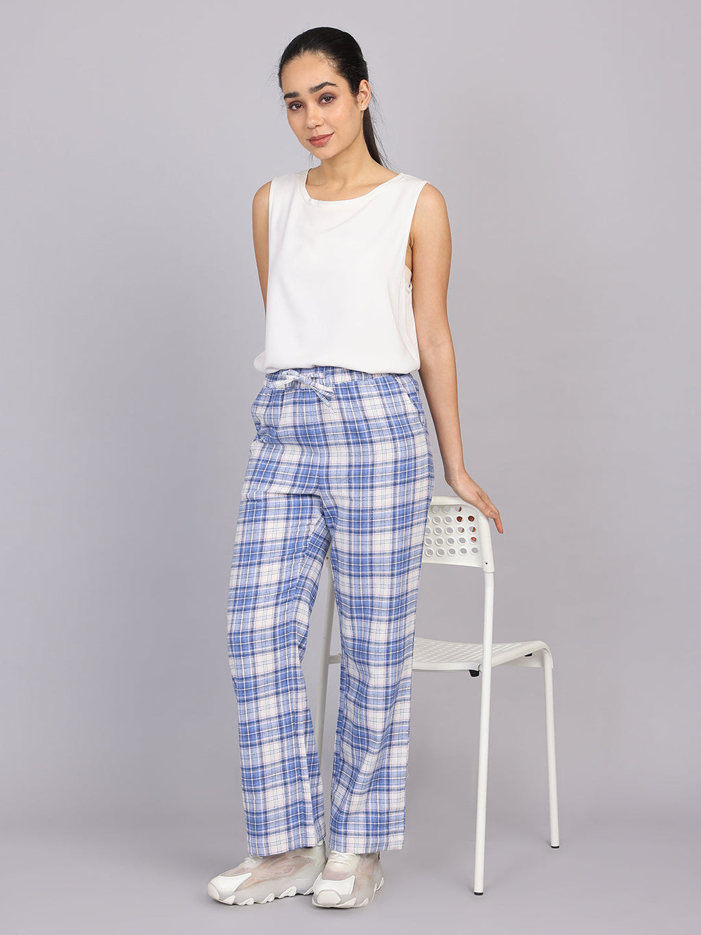 Women’s Blue Checked Woven Pant