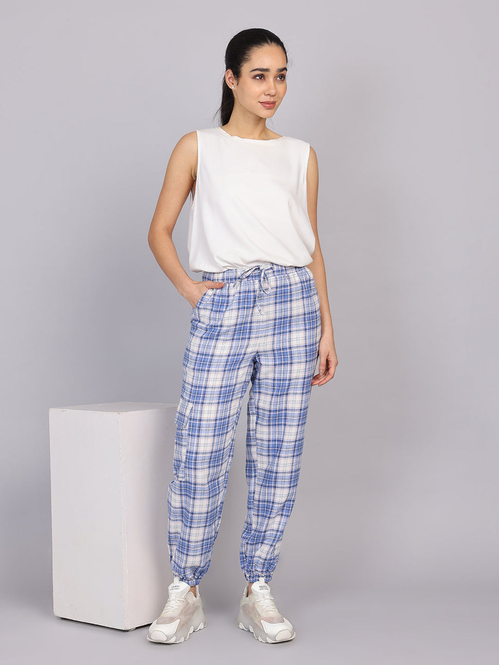 Women’s Blue Checked Woven Jogger